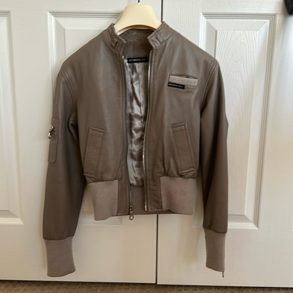 Members only leather jacket beige women’s size 2